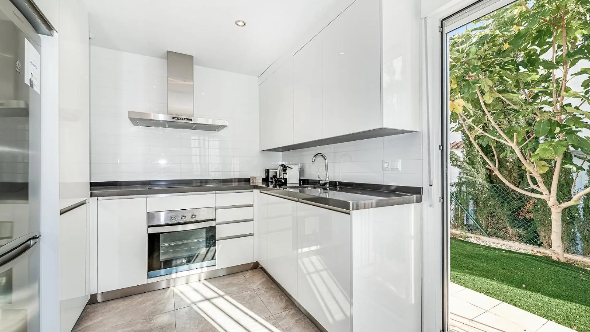 New Cozy Three Bedrooms Duplex In Los Naranjos Marbella