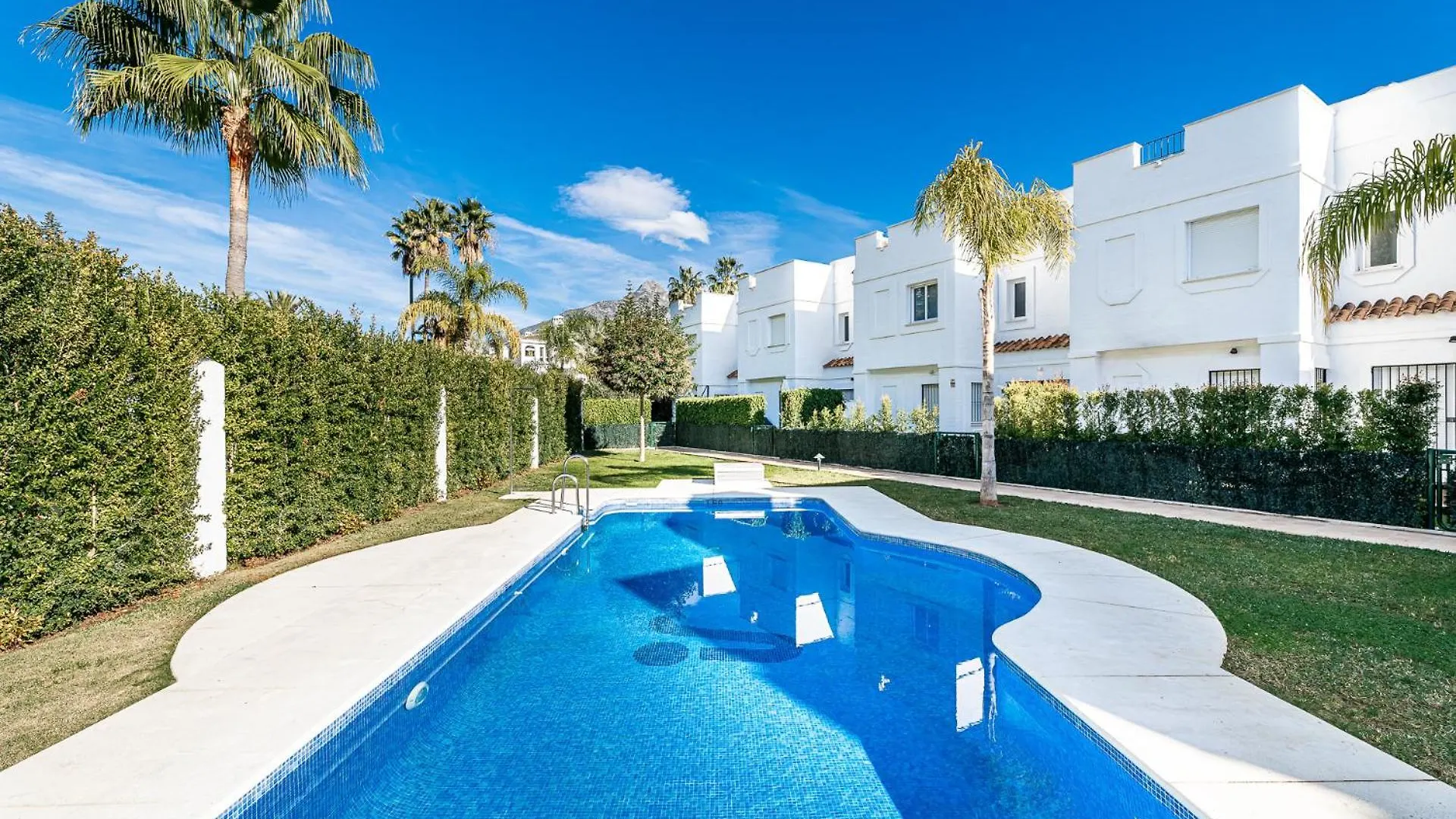 New Cozy Three Bedrooms Duplex In Los Naranjos Marbella Holiday home