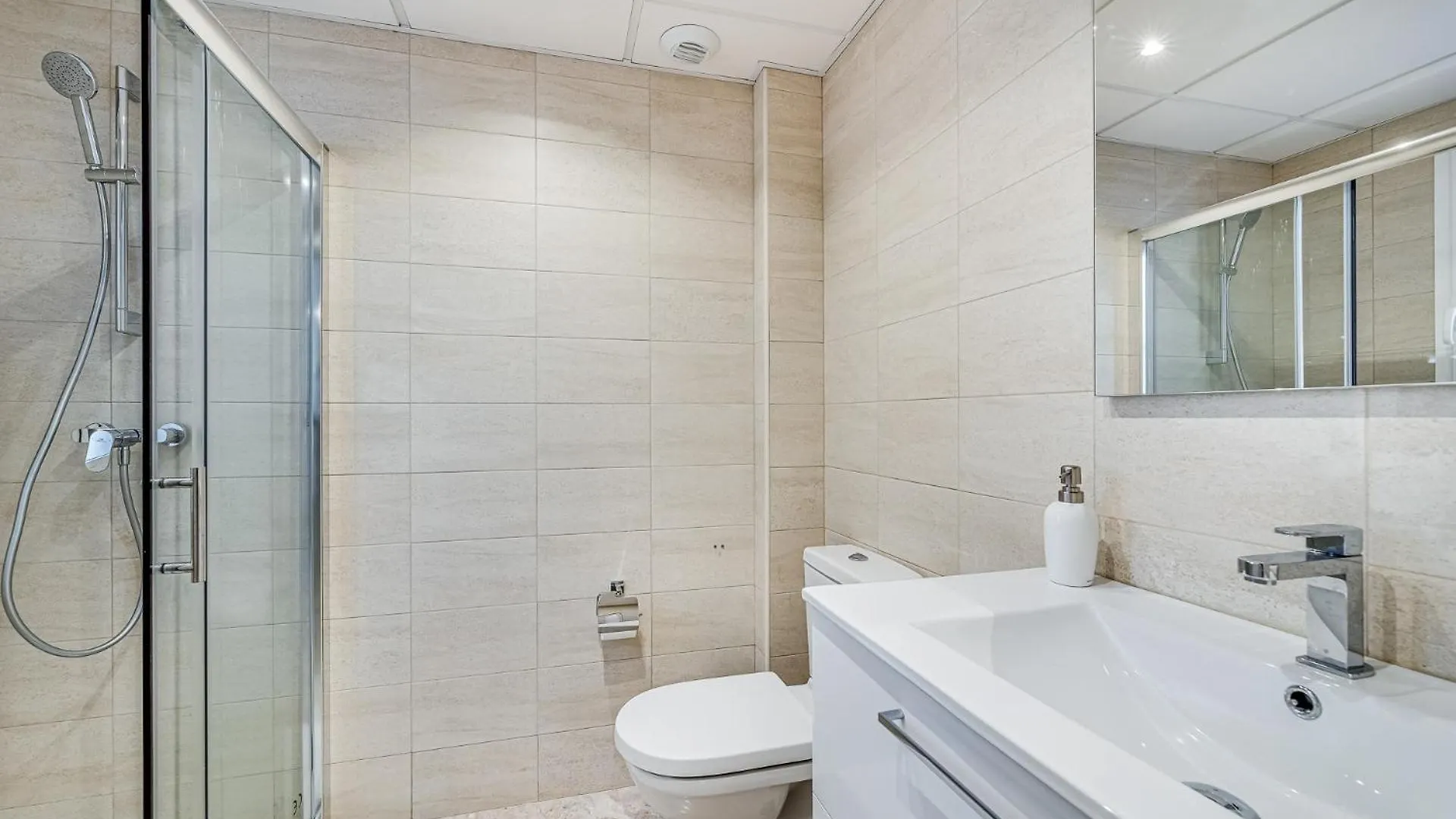 New Cozy Three Bedrooms Duplex In Los Naranjos Marbella 0*,