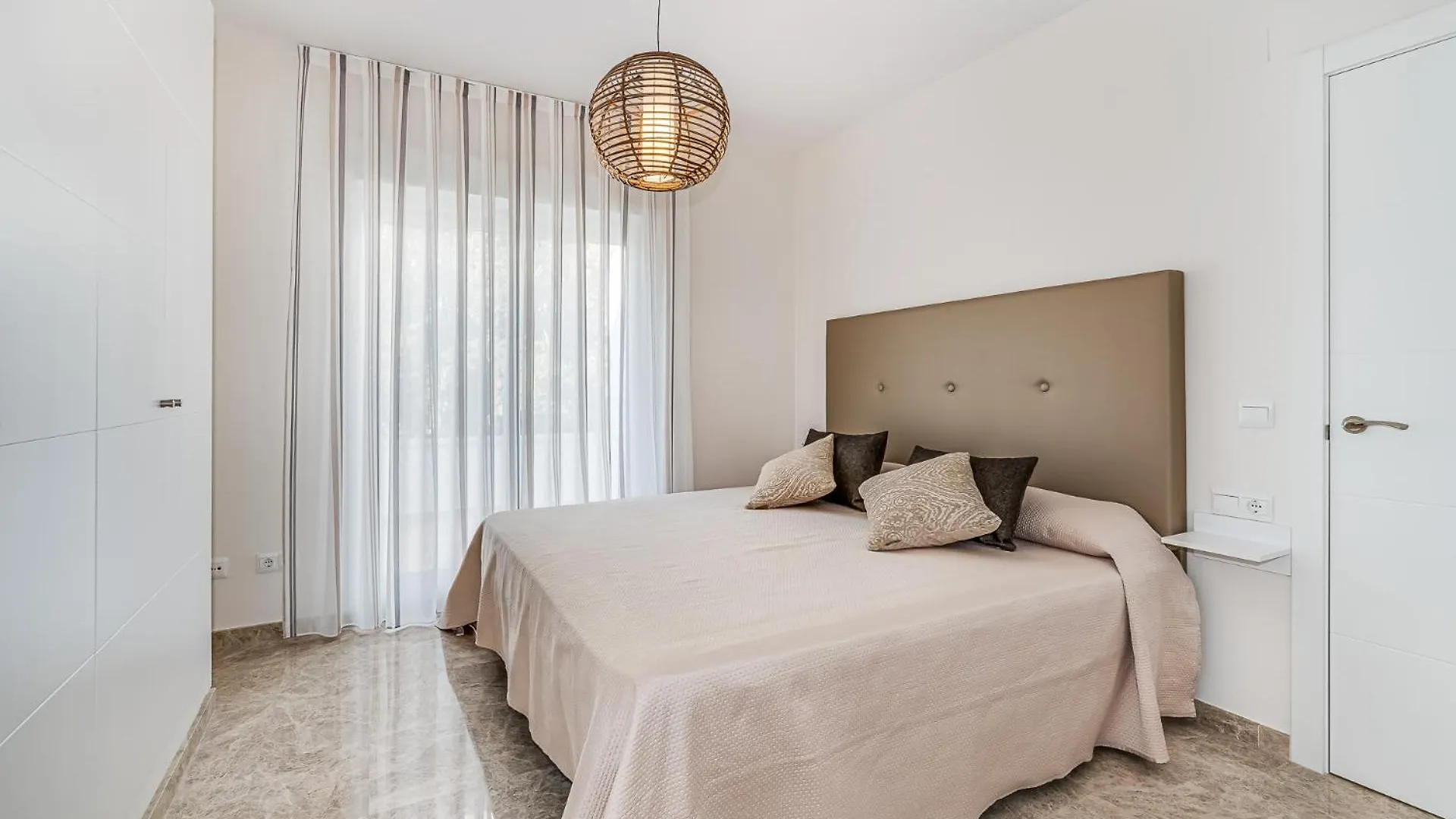 New Cozy Three Bedrooms Duplex In Los Naranjos Marbella 0*,